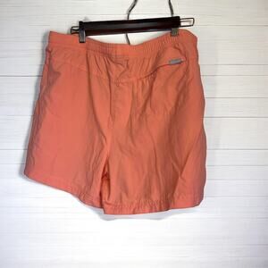 Columbia Women's Peach Shorts Size XL